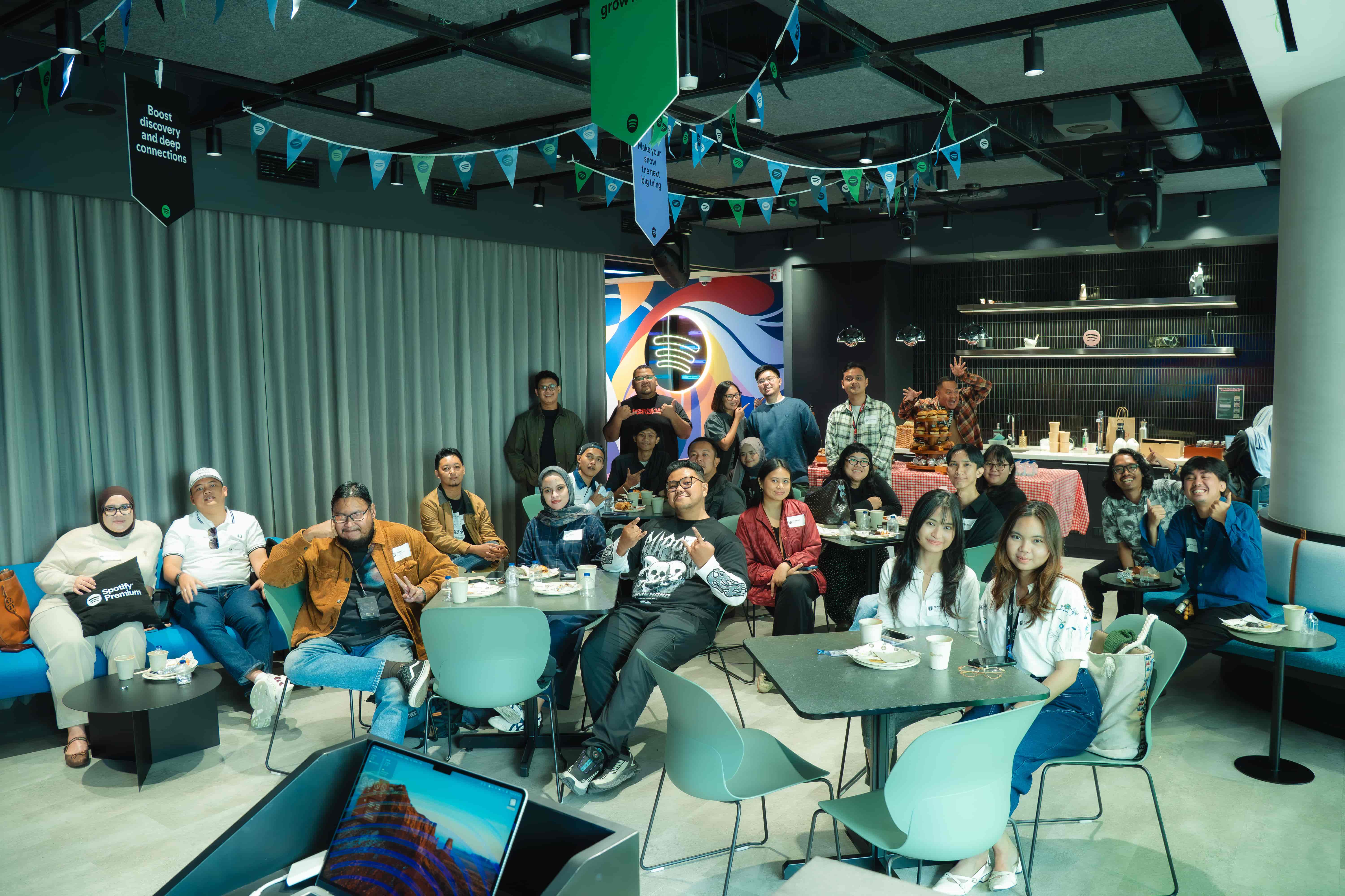 Momen Spotify Creator Circle